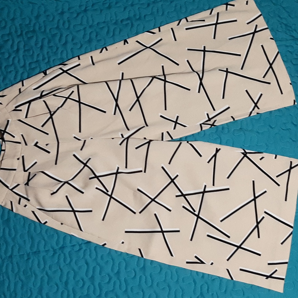 C/MEO Collective pants, size XS, cream color, mid leg.